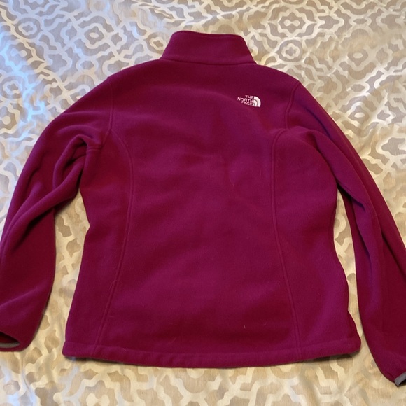 North Face pink fleece jacket - Picture 4 of 4